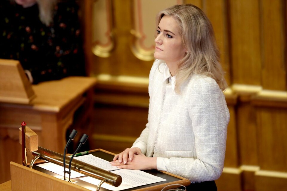 Justisminister Emilie Enger Mehl (Sp) får spørsmål i den ordinære spørretimen fra Høyre og Frp om bruken av Tiktok på tjenestetelefonen. Nå har hun selv besluttet at appen må slettes på enheter som er koblet til interne systemer. Foto: Rodrigo Freitas / NTB