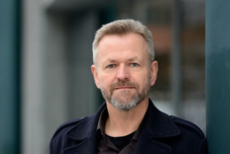 Jørn Holm-Hansen, seniorforsker ved By- og regionsforskningsinstituttet, OsloMet, sier at Russland tjener penger på at de har gått til fullskala krig mot Ukraina. Foto: Sonja Balci / OsloMet
