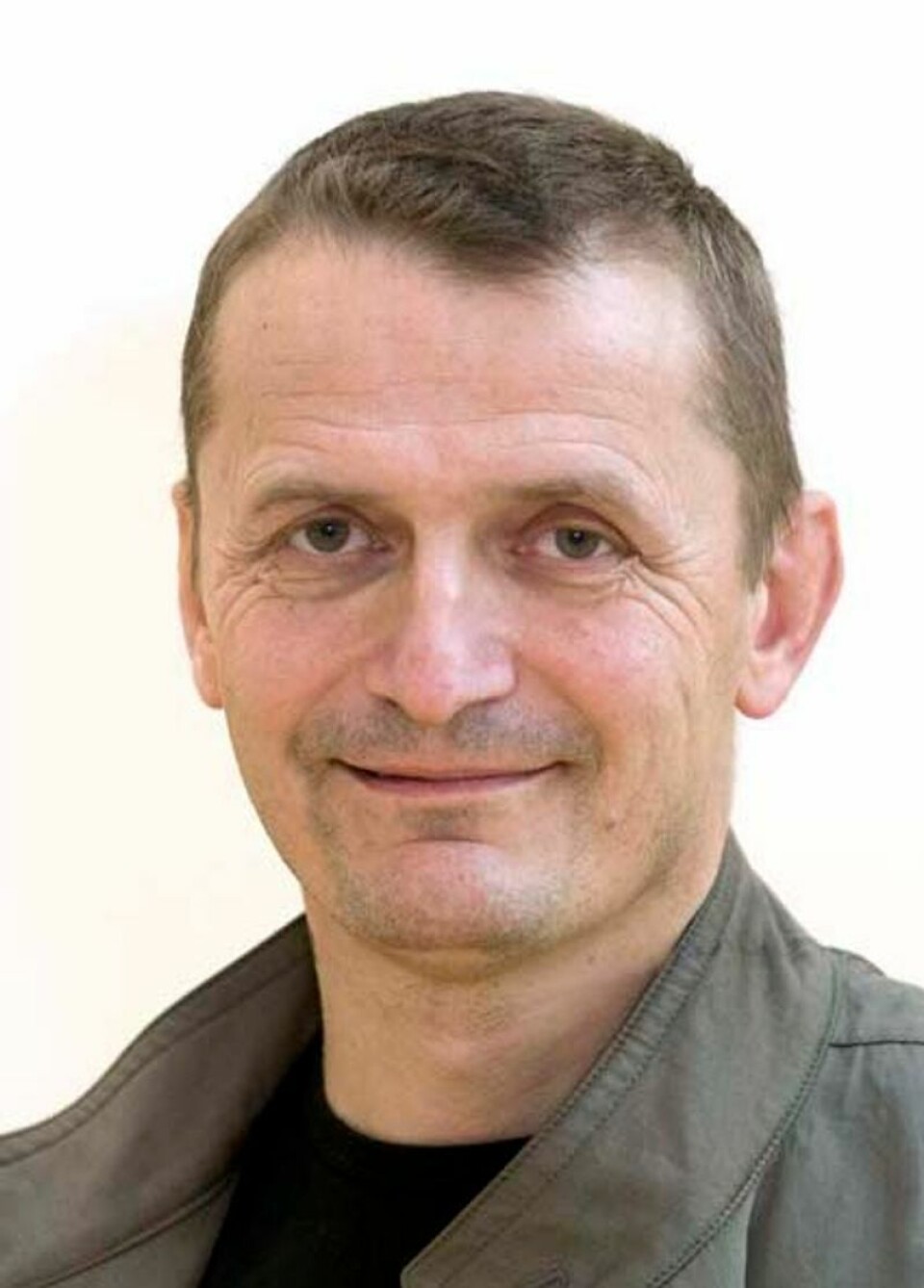 Professor i transplantasjonsmedisin ved Oslo Universitetssykehus, Pål-Dag Line, mener det ikke er mye å oppnå ved å stjele organer fra kropper som har vært nedgravd. Foto: OUS