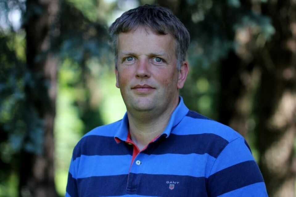 Når det blir varmt, blir det mer fordampning, og atmosfæren kan ta til seg mer fuktighet, forklarer klimaforsker Hans Olav Hygen ved Meteorologisk institutt.