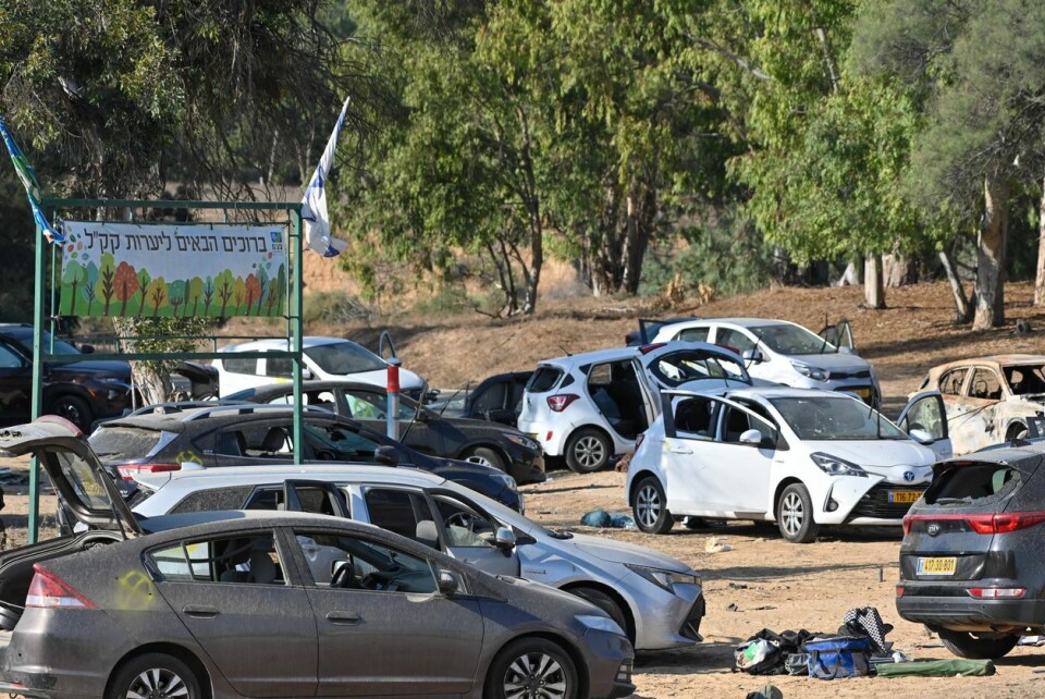Forlatte biler ved parkeringsplassen i nærheten av Nova-festivalen. Foto: Kobi Gideon/ Government Press Office of Israel/Wikimedia Commons