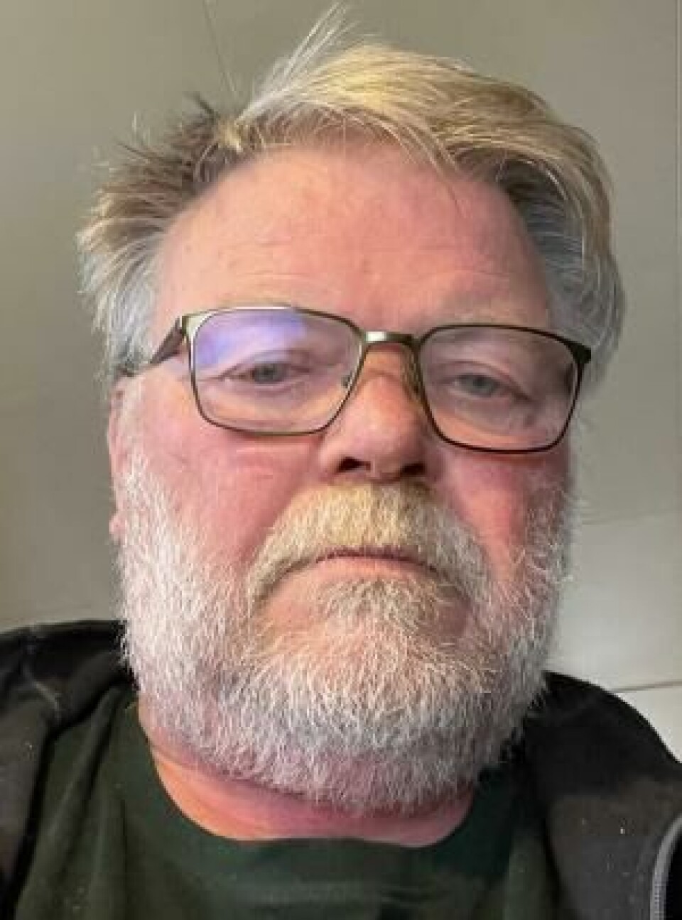Arnfinn Eriksen, sjefsingeniør i Statens vegvesen, sier det er feil at Statens vegvesen kun kontrollerer tre prosent av tungtransporten som kommer inn i landet.