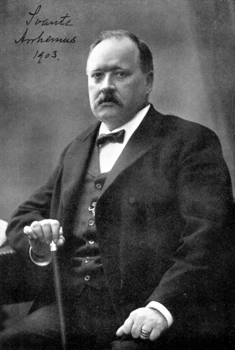 Svante Arrhenius blir regnet som en pionér innenfor klimaforskningen og står bak en av de aller første klimamodellene som beregner hvilken effekt klimagasser har på den globale temperaturen. Foto: Universal History Archive/NTB