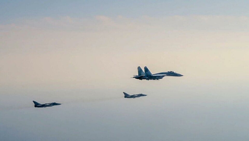 2. mars krenket russiske Su-24 og Su-27 svensk luftrom over havområdene øst for Gotland. Ifølge svensk TV 4 var Su-24-flyene utstyrt med taktiske kjernevåpen. Foto: Försvarsmakten/NTB