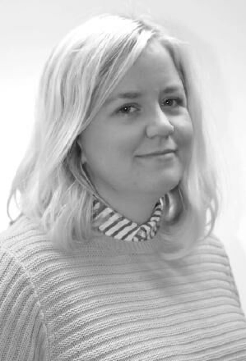 Birgitte P. Haanshuus, stipendiat ved Senter for studier av Holocaust og livssynsminoriteter, er ikke overrasket over at høyreekstreme bruker Pride til å spre desinformasjon om skeive. Foto: HL-Senteret.