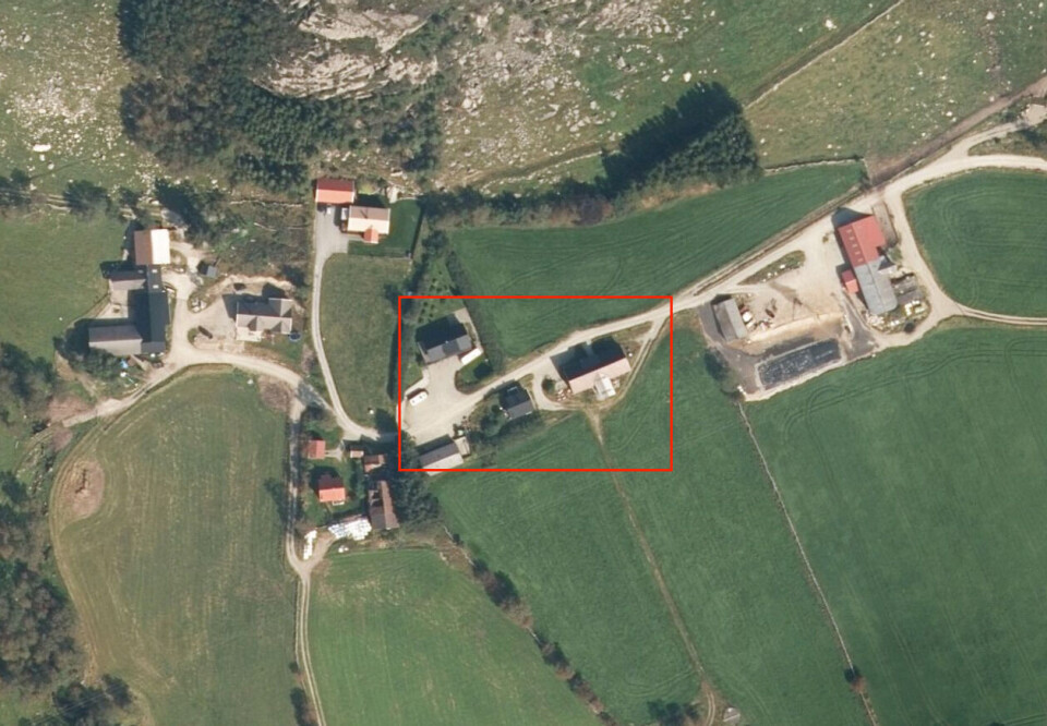 Et tettere utsnitt med flyfoto viser byggene det kan være snakk om. (flyfoto: Statens kartverk, Geovekst og kommunene, Rogaland 2019) Et tettere utsnitt med flyfoto viser byggene det kan være snakk om.