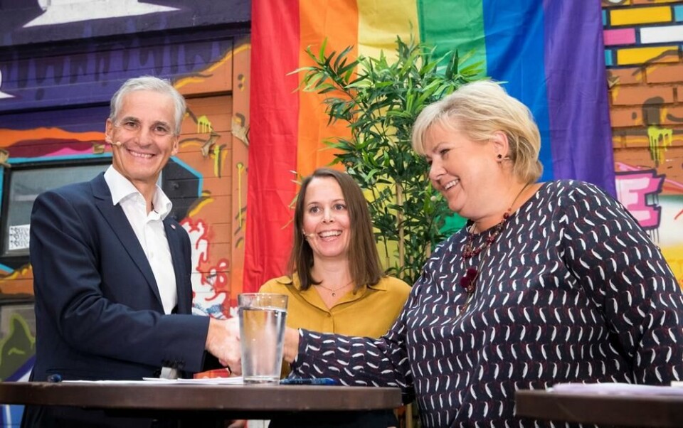 Siv Sandvik ledet den første valgdebatten mellom Ap-leder Jonas Gahr Støre og statsminister Erna Solberg (H). Foto: Terje Pedersen / NTB scanpix. Siv Sandvik ledet den første valgdebatten mellom Ap-leder Jonas Gahr Støre og statsminister Erna Solberg (H).
