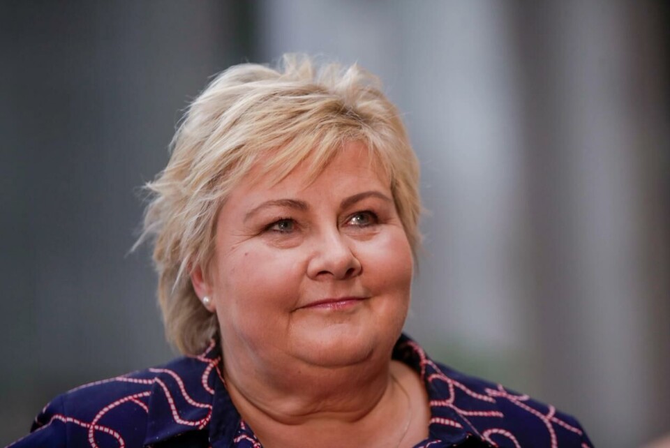 Erna Solberg (H) mener den forrige regjeringen har gjort mye, og trakk frem lærerspesialistordningen og videreutdanning av lærere. Men hun var enig i at det neste som må gjøres noe med, er ungdomsskolen. Foto: Emilie Holtet / NTB