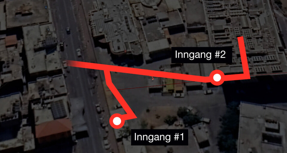 En enkel skisse av tunnelene basert på vår analyse av to sammenhengende videoer. Lengde og plassering under bakken er ikke helt nøyaktig. Men basert på videoene kjenner vi plasseringen av åpninger og retningen tunnelene går i. Grafikk: Alexander Slotten, Faktisk Verifiserbar. Bakgrunnskart: Google Earth