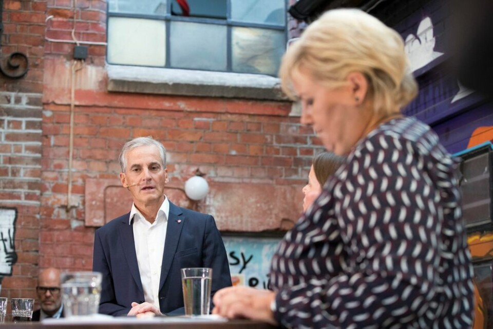 Gratis skolemat har vært et tema i flere av debattene mellom Ap-leder Jonas Gahr Støre og statsminister Erna Solberg (H). Foto: Terje Pedersen / NTB scanpix Gratis skolemat har vært et tema i flere av debattene mellom Ap-leder Jonas Gahr Støre og statsminister Erna Solberg (H).