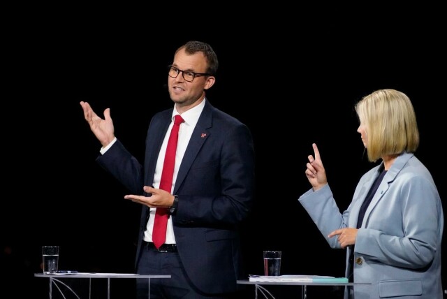 Foto: Ole Berg-Rusten / NTB. Arendal 20210816. Leder i Kristelig Folkeparti Kjell Ingolf Ropstad og leder i Venstre Guri Melby under NRKs direktesendte partilederdebatt i Arendal mandag kveld. Foto: Ole Berg-Rusten / NTB