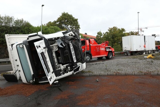 I 2018 veltet et vogntog ved Helsfyr i Oslo. To personer ble skadd. Foto: Ørn Borgen / NTB scanpix I 2018 veltet et vogntog ved Helsfyr i Oslo. To personer ble skadd.