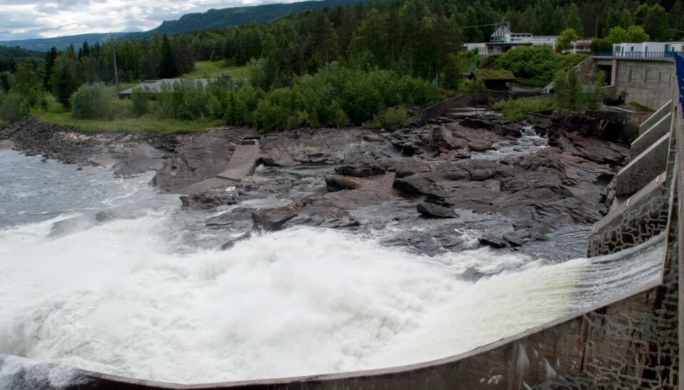 NVE har modeller som beregner nedbør, fordampning, snøsmelting og hvordan vannet beveger seg i terrenget – og hvor mye vann som kan omgjøres til energi i kraftverkene